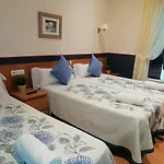 圣赫罗尼莫膳食公寓酒店 招待所 *