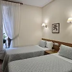 圣赫罗尼莫膳食公寓酒店 * 圣塞瓦斯蒂安