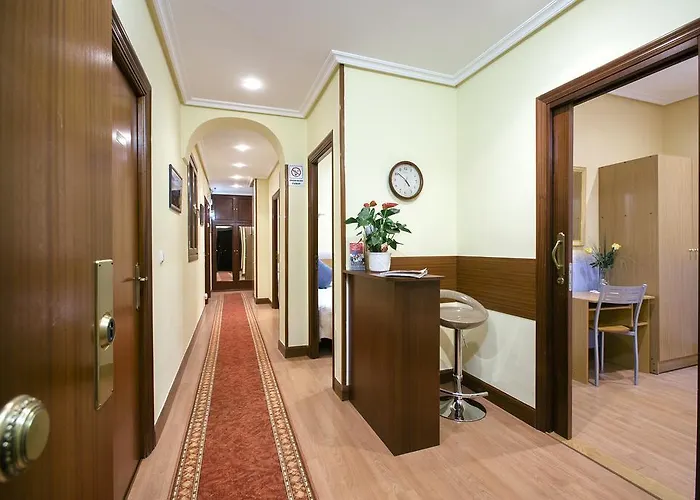 圣赫罗尼莫膳食公寓酒店 招待所